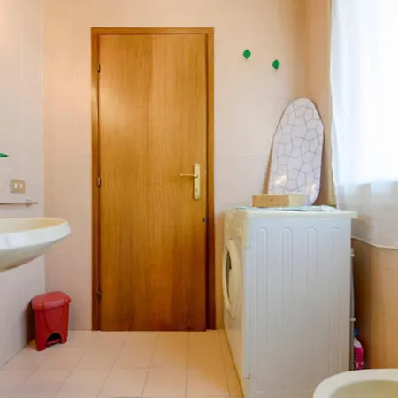 Grazioso In Centro- Wifi Ascensore Aria Condizionata Apartamento Modena