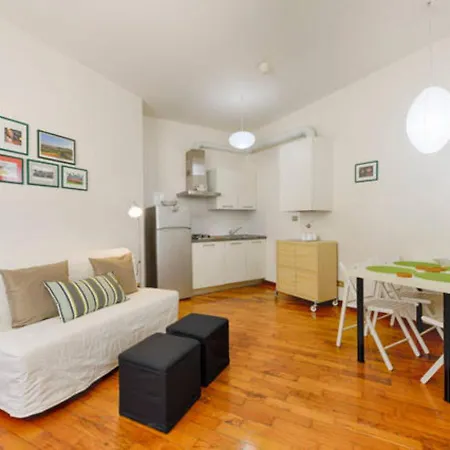 Apartamento Grazioso In Centro- Wifi Ascensore Aria Condizionata Módena