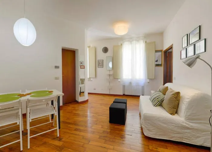 Grazioso In Centro- Wifi Ascensore Aria Condizionata Módena